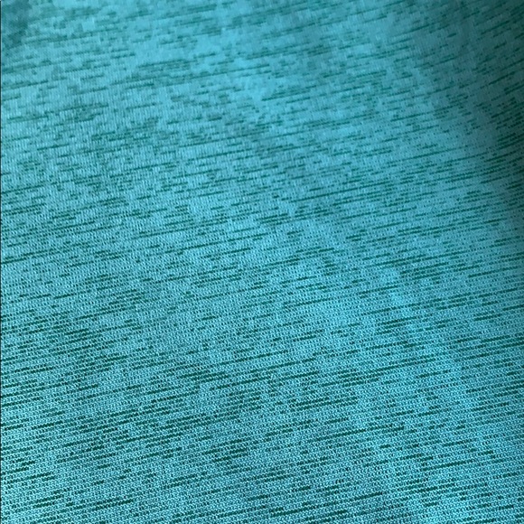 Nike Dri-Fit Running Shirt - Picture 2 of 3